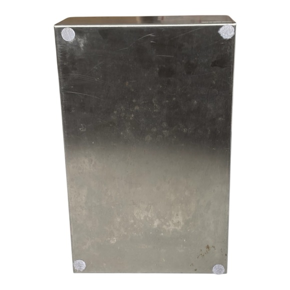 Gucci Made in Italy stainless steel retail counter display merchandise case - Picture 9 of 15